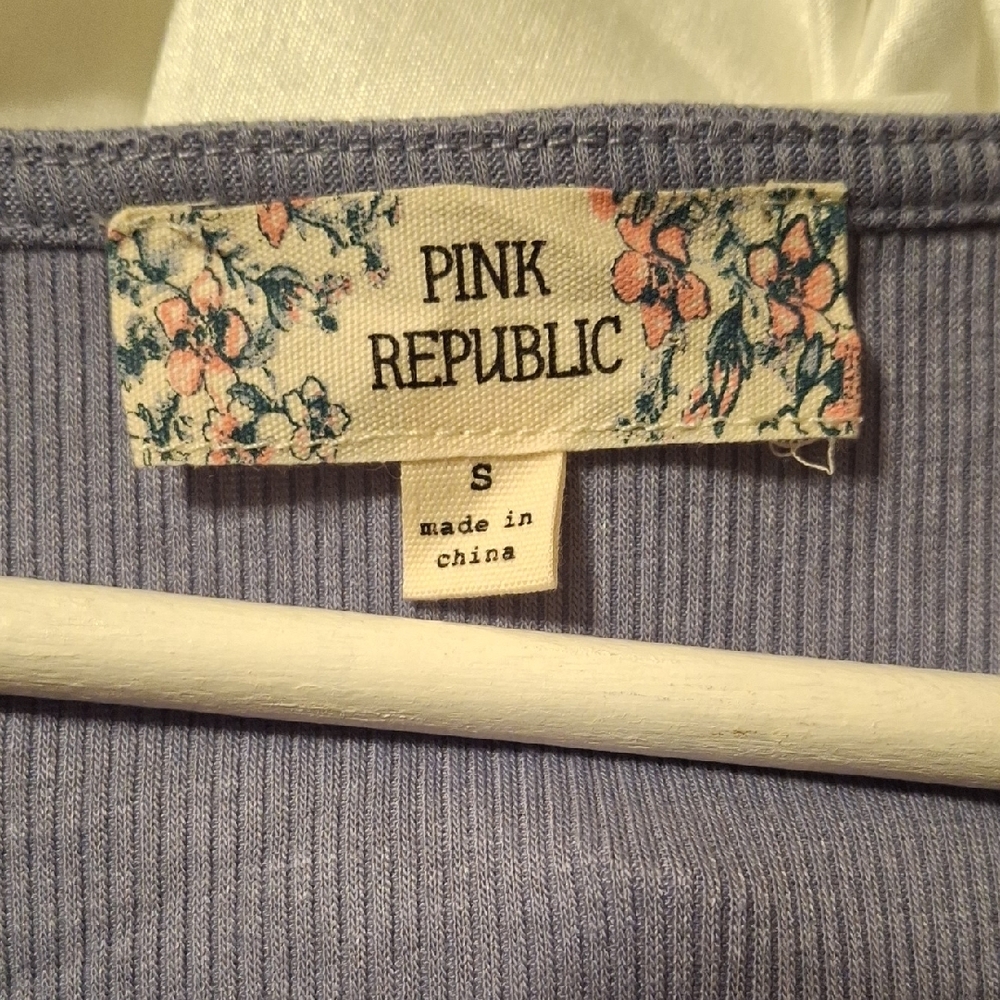 Pink Republic Lavender Ribbed Zip-Front Tee S 💝💝💝💝 - Picture 2 of 8